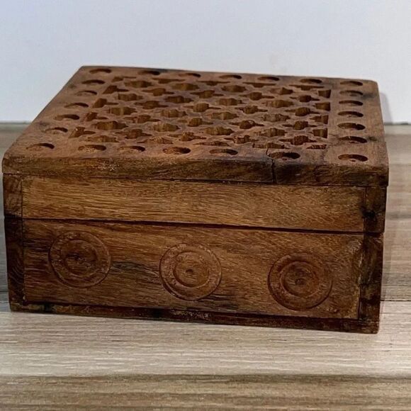 Handmade Small Lattice Cutwork Wood Box - Matr Boomie Bungalow - Picture 2 of 11
